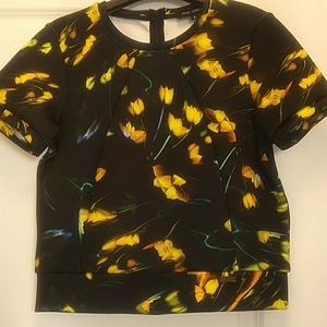 Fashionable black floral print top